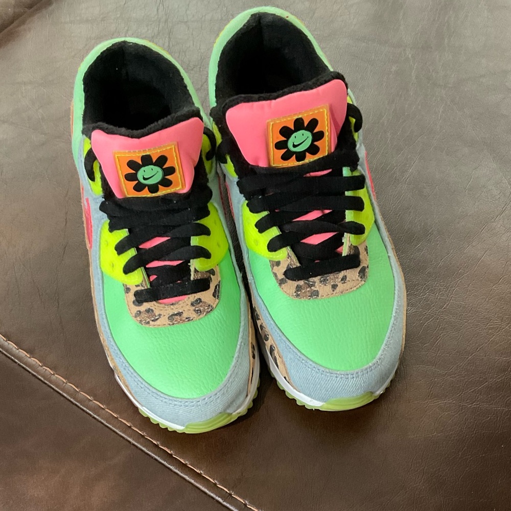🔥👟 NIKE AIR MAX 90 “DANCEFLOOR” – WOMEN’S – LIKE NEW 👟🔥